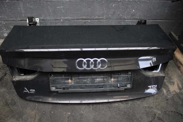 HAYON AUDI A3 BERLINE - Vue 1